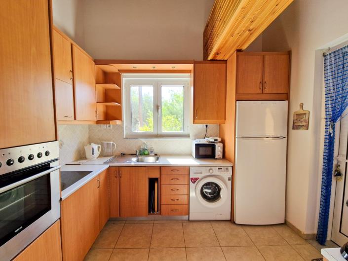 Image No.12-2 Bed House for sale