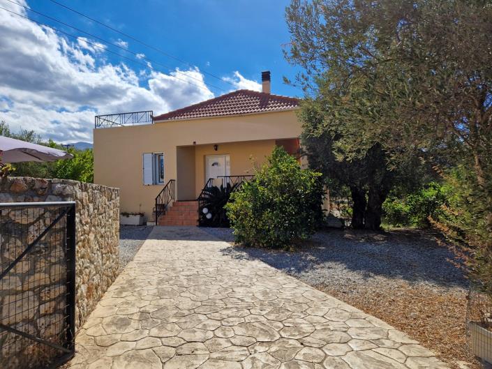 Image No.40-2 Bed House for sale