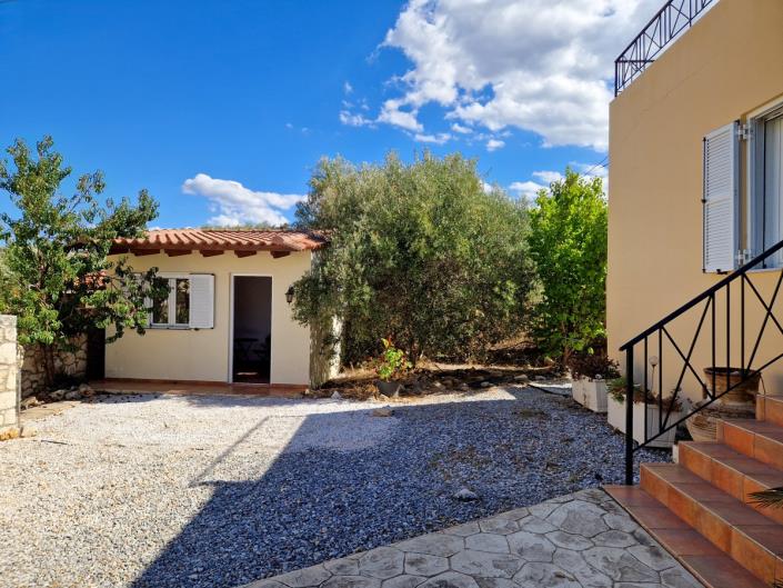 Image No.41-2 Bed House for sale