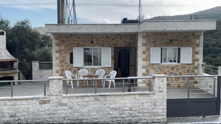 Image No.1-3 Bed House for sale