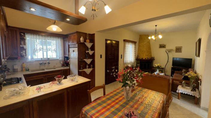 Image No.8-3 Bed House for sale