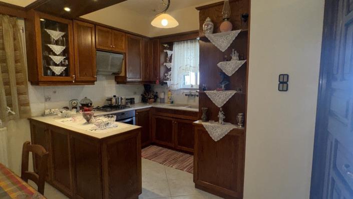 Image No.10-3 Bed House for sale