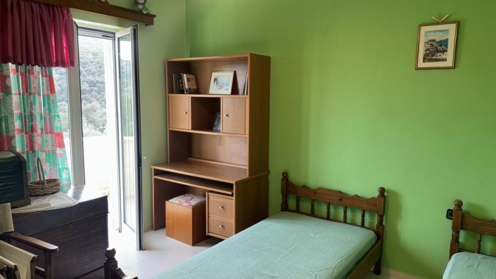 Image No.21-3 Bed House for sale