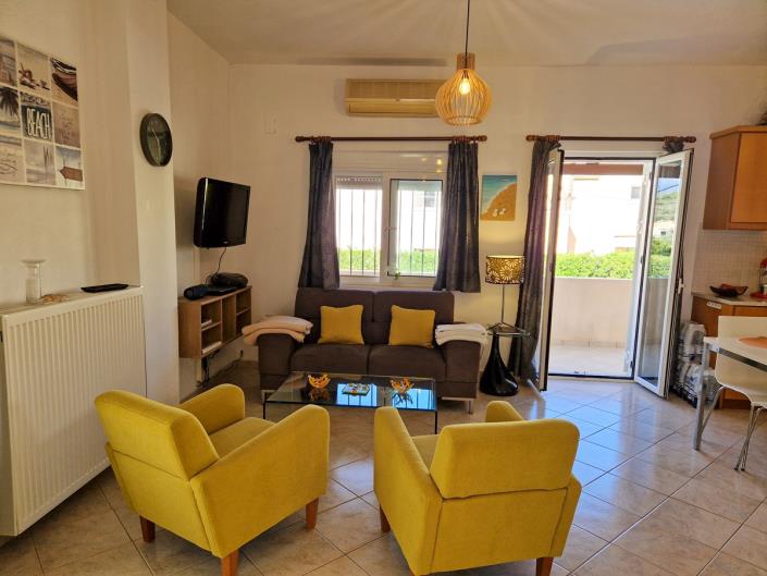 Image No.8-3 Bed Maisonette for sale