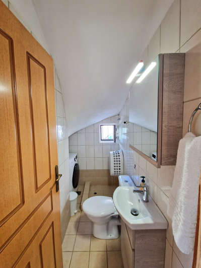 Image No.23-3 Bed Maisonette for sale