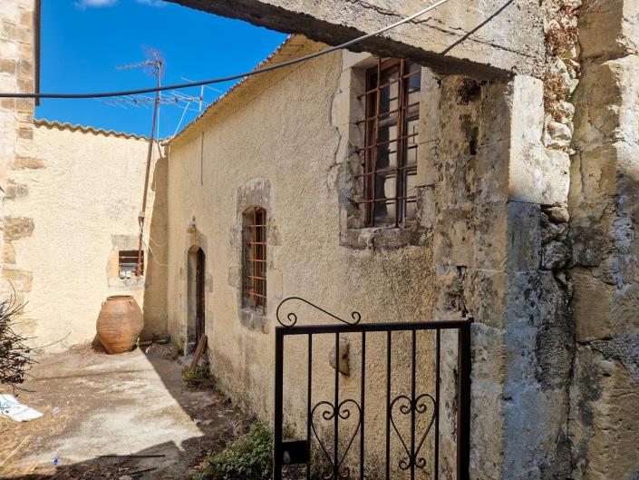 Image No.1-1 Bed Village House for sale