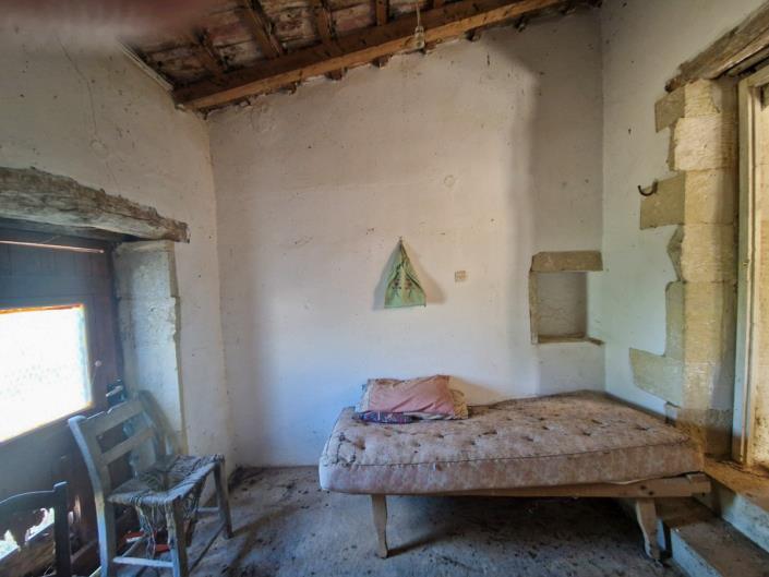 Image No.12-1 Bed Village House for sale