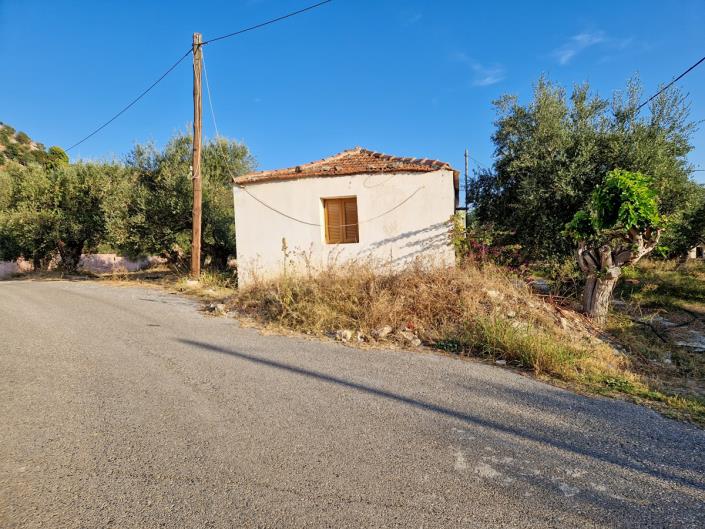 Image No.1-1 Bed Village House for sale