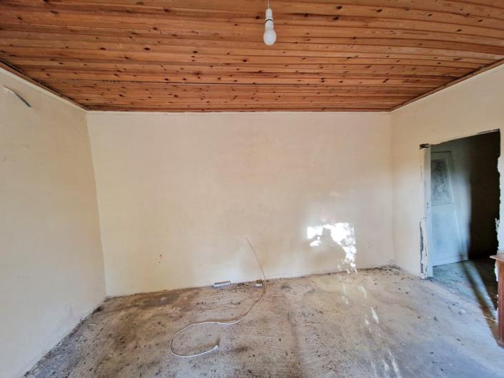 Image No.8-1 Bed Village House for sale