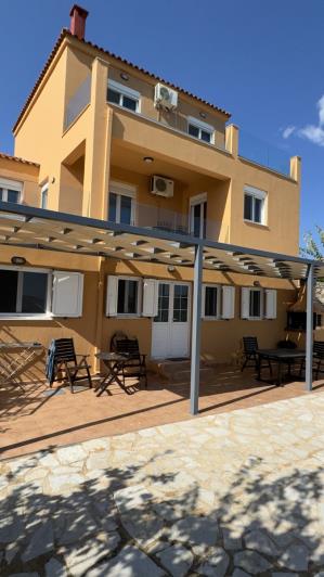 Image No.35-5 Bed Villa / Detached for sale