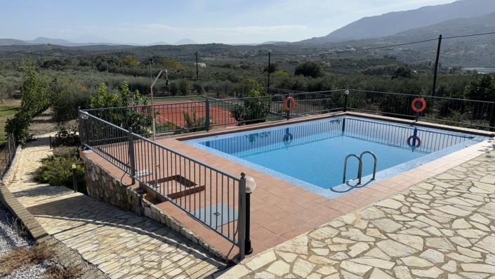 Image No.50-5 Bed Villa / Detached for sale