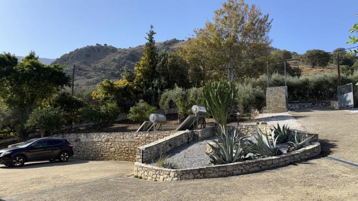 Image No.55-5 Bed Villa / Detached for sale