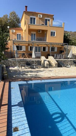 Image No.59-5 Bed Villa / Detached for sale