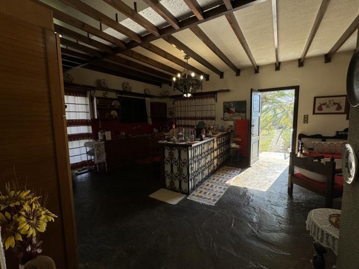 Image No.5-5 Bed House for sale