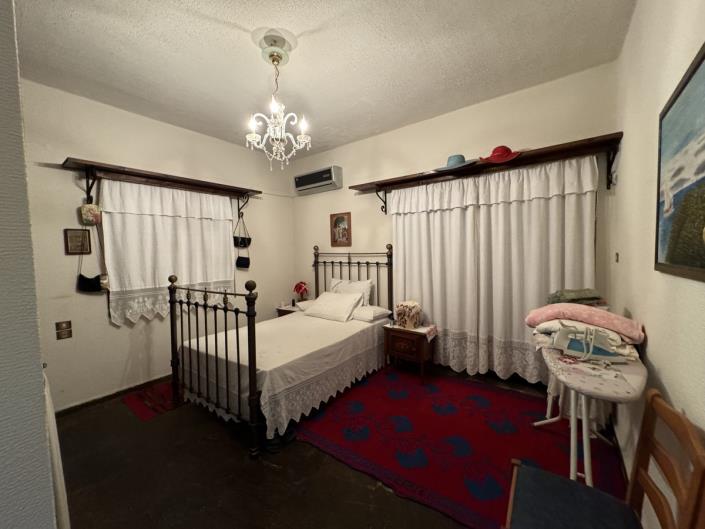 Image No.12-5 Bed House for sale