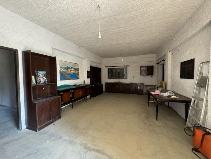 Image No.18-5 Bed House for sale