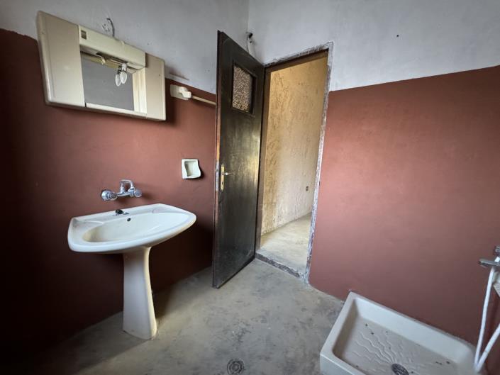 Image No.21-5 Bed House for sale