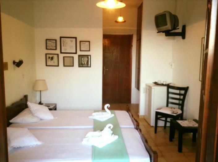 Image No.13-12 Bed Hotel for sale