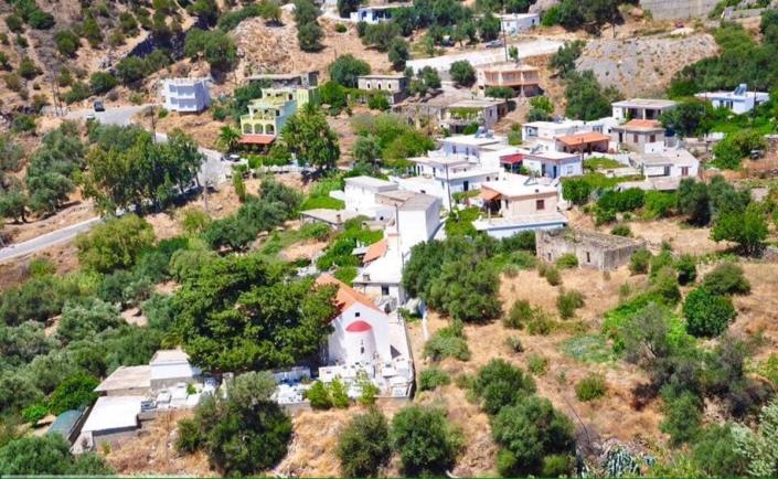 Image No.30-12 Bed Hotel for sale