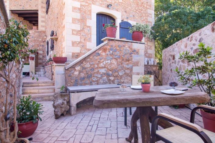 Image No.11-5 Bed Village House for sale