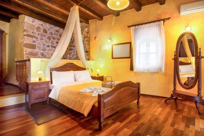 Image No.42-5 Bed Village House for sale