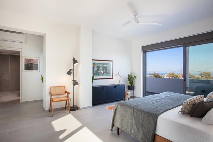 Image No.10-12 Bed Villa for sale