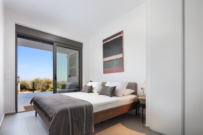 Image No.13-12 Bed Villa for sale