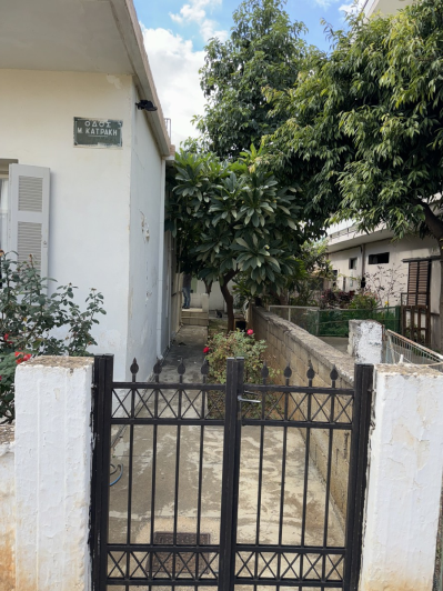 Image No.4-2 Bed House for sale