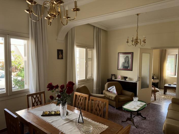 Image No.8-2 Bed House for sale