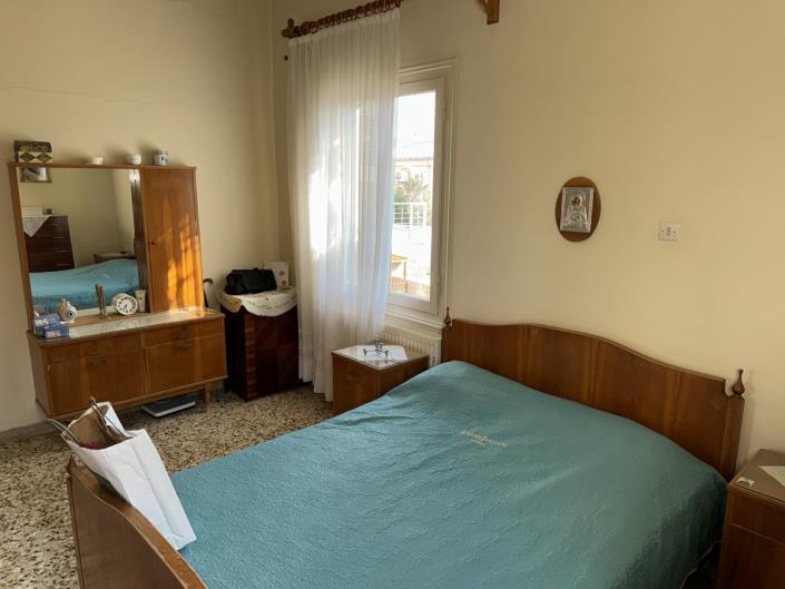 Image No.13-2 Bed House for sale