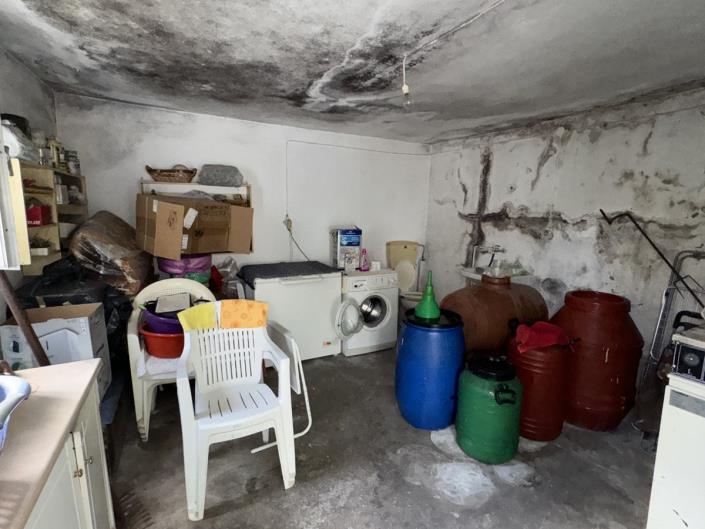 Image No.29-2 Bed House for sale