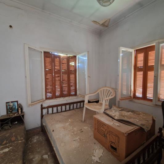 Image No.10-1 Bed House for sale