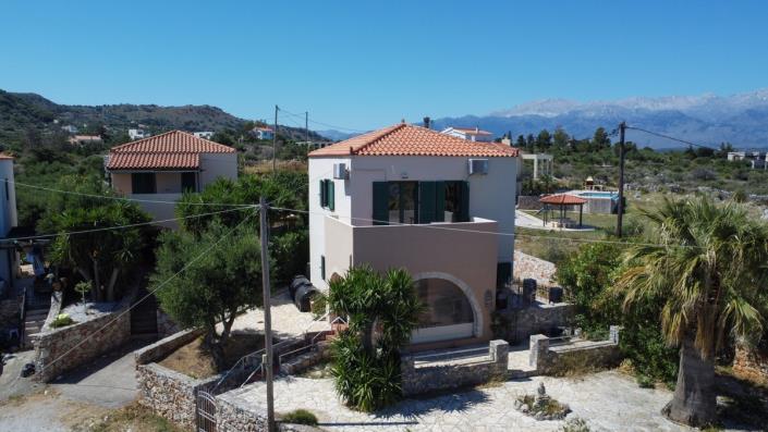 Image No.2-2 Bed House/Villa for sale