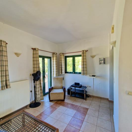 Image No.10-2 Bed House/Villa for sale