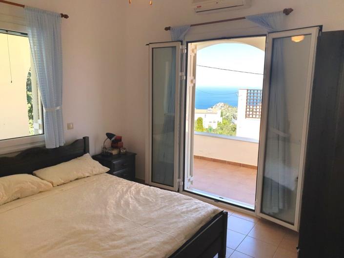 Image No.18-3 Bed Villa / Detached for sale