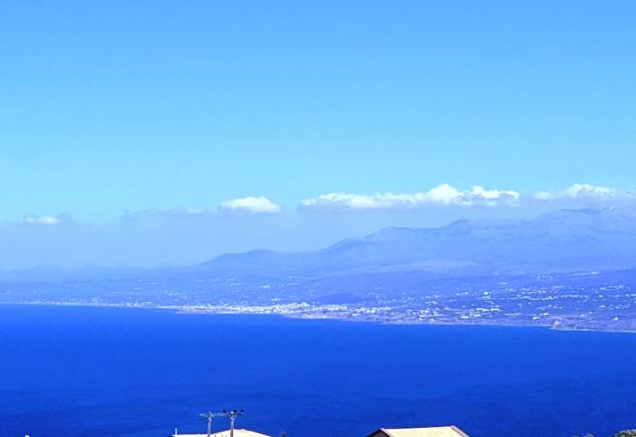 Image No.41-3 Bed Villa / Detached for sale