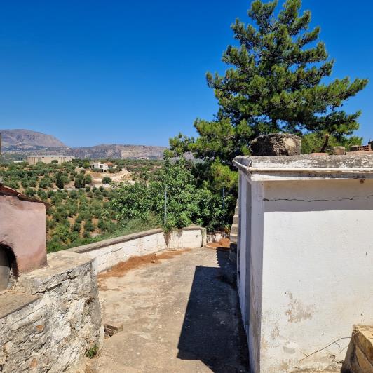 Image No.32-2 Bed Village House for sale