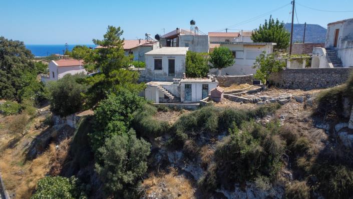 Image No.34-2 Bed Village House for sale