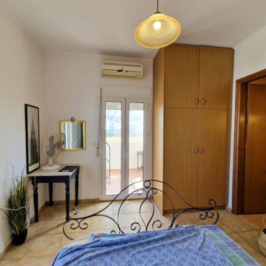 Image No.17-1 Bed Semi-Detached for sale