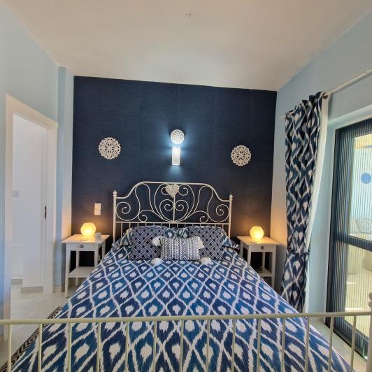 Image No.12-2 Bed Villa / Detached for sale