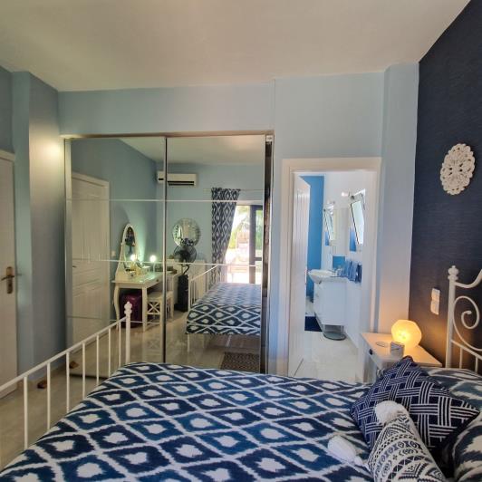 Image No.14-2 Bed Villa / Detached for sale