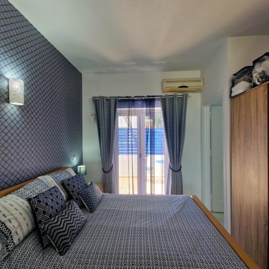 Image No.19-2 Bed Villa / Detached for sale