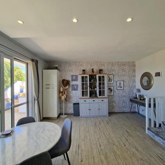 Image No.37-2 Bed Villa / Detached for sale