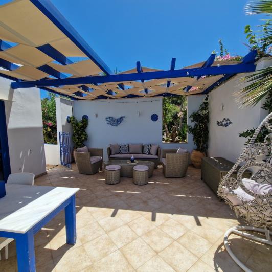 Image No.43-2 Bed Villa / Detached for sale