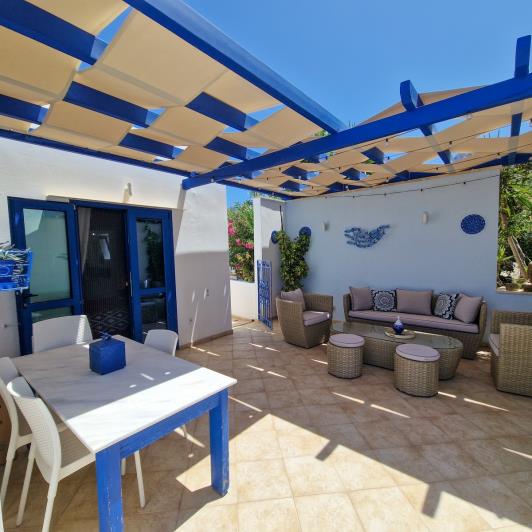 Image No.44-2 Bed Villa / Detached for sale