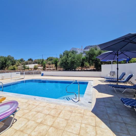 Image No.50-2 Bed Villa / Detached for sale