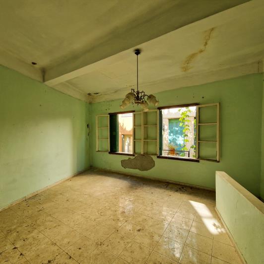 Image No.14-3 Bed Townhouse for sale