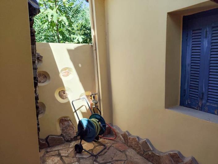 Image No.20-5 Bed House for sale