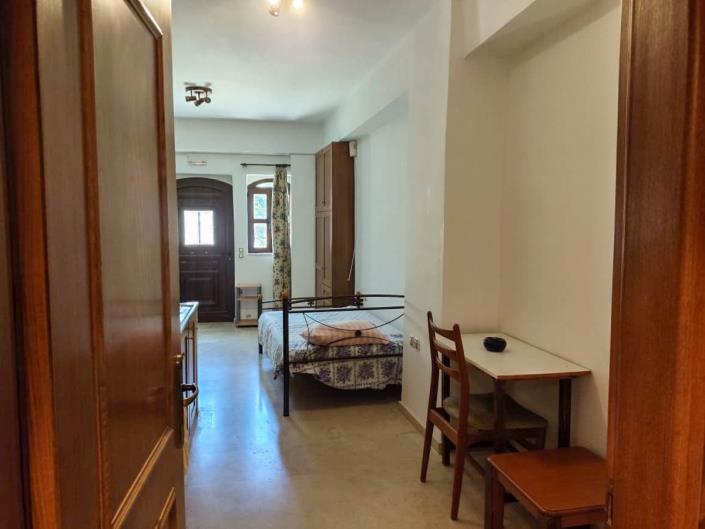 Image No.13-4 Bed House for sale