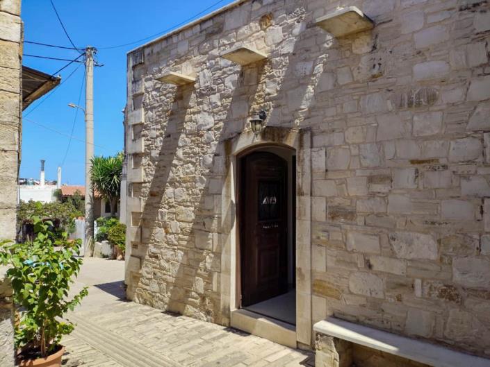 Image No.17-4 Bed House for sale